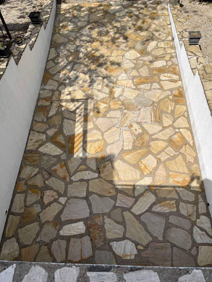 Profitez d'une terrasse comme neuve.