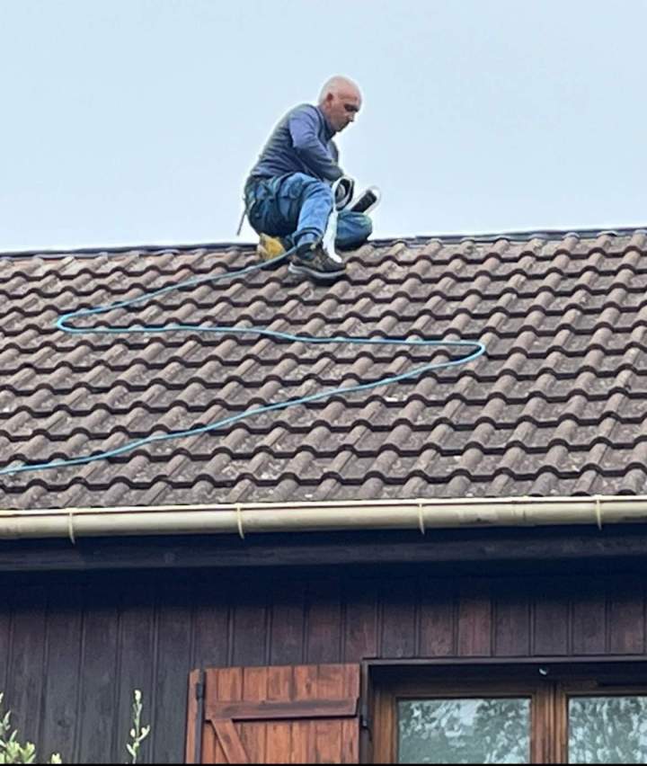 Nettoyage de toiture Combs-la-Ville