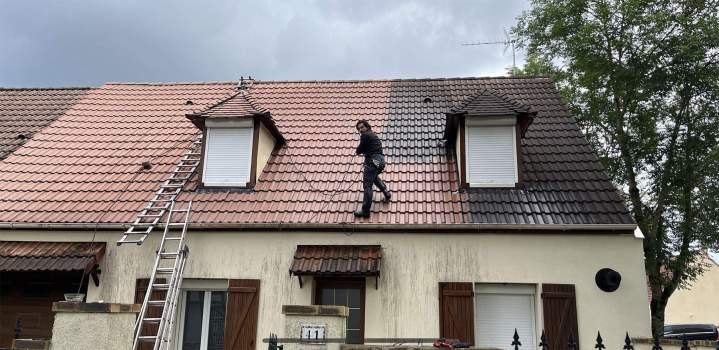 Nettoyage toit avant Combs la Ville